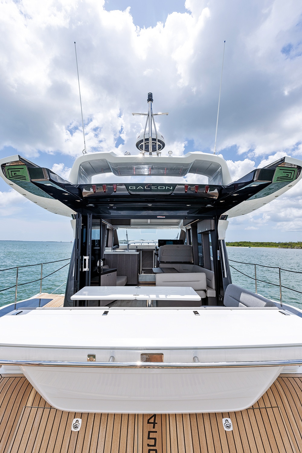 Galeon 450 HTC - The aft sunroof retracts when needed.